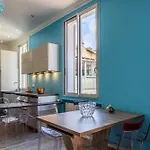 Elegant Duplex, Very Well Equipped, Close To Shops *