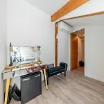 Elegant Duplex, Very Well Equipped, Close To Shops Apartament *