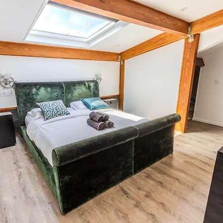 Elegant Duplex, Very Well Equipped, Close To Shops Cannes