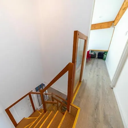 Elegant Duplex, Very Well Equipped, Close To Shops كان